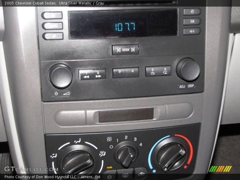 Ultra Silver Metallic / Gray 2005 Chevrolet Cobalt Sedan