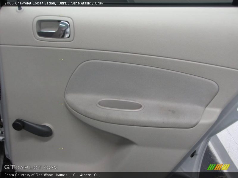 Ultra Silver Metallic / Gray 2005 Chevrolet Cobalt Sedan