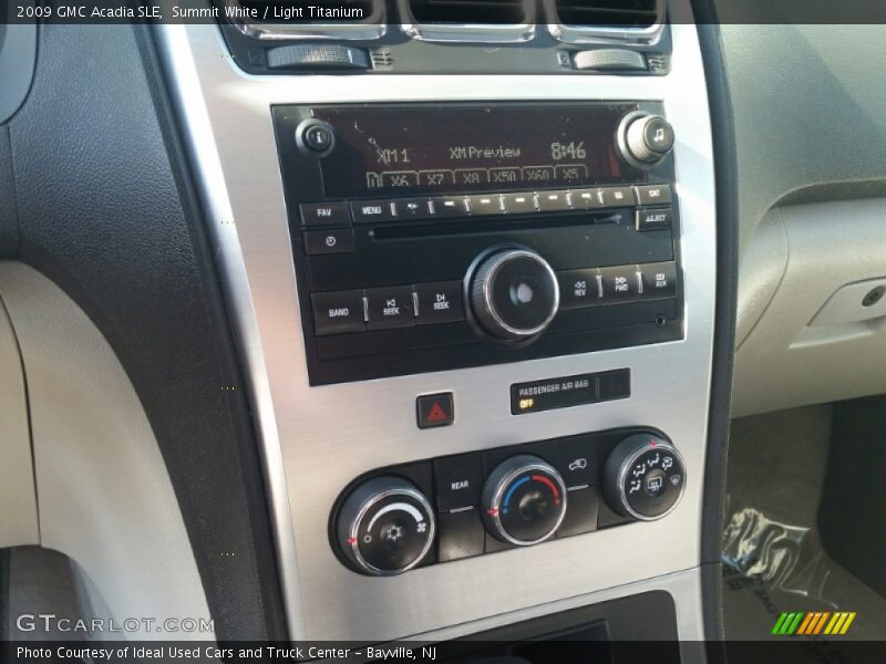 Summit White / Light Titanium 2009 GMC Acadia SLE