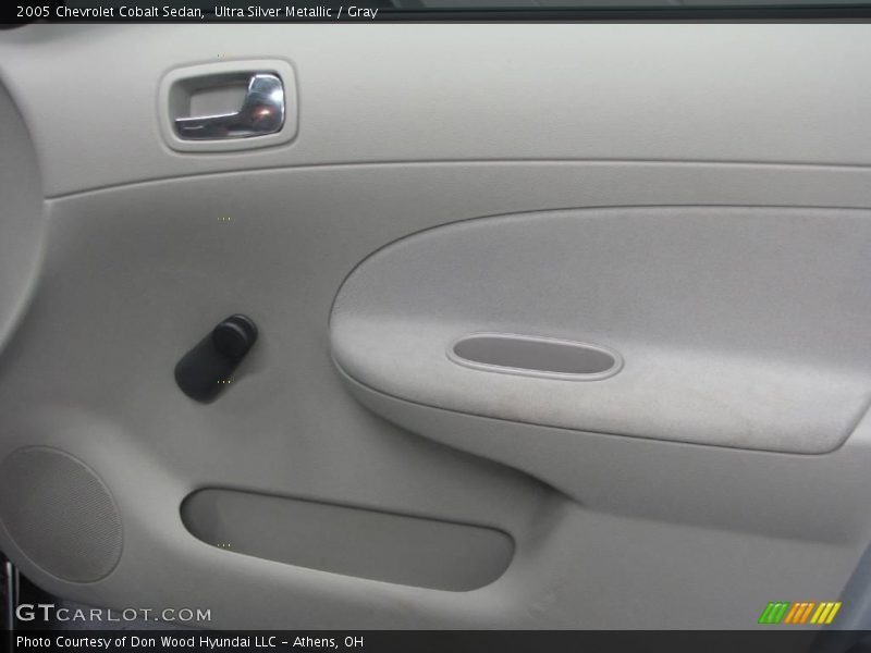 Ultra Silver Metallic / Gray 2005 Chevrolet Cobalt Sedan