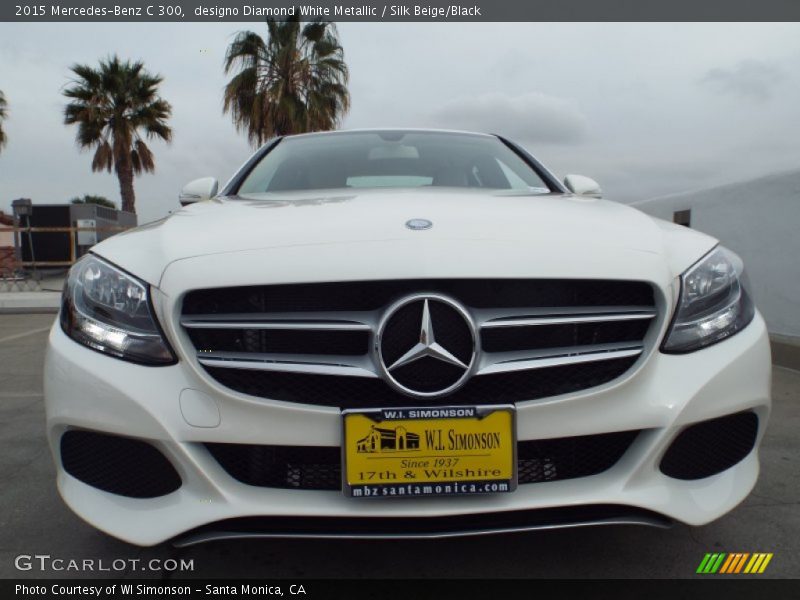 designo Diamond White Metallic / Silk Beige/Black 2015 Mercedes-Benz C 300