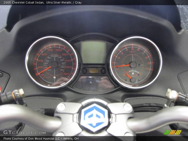 Ultra Silver Metallic / Gray 2005 Chevrolet Cobalt Sedan