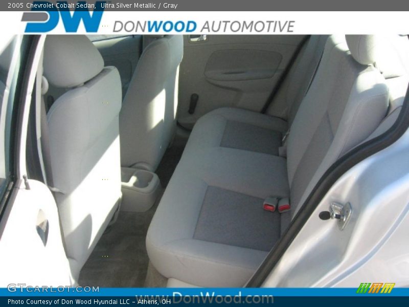Ultra Silver Metallic / Gray 2005 Chevrolet Cobalt Sedan