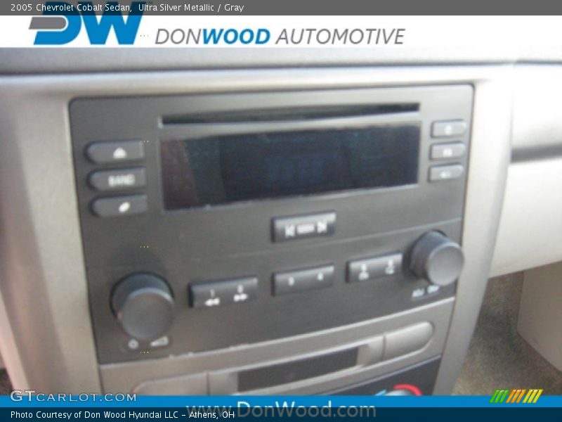 Ultra Silver Metallic / Gray 2005 Chevrolet Cobalt Sedan