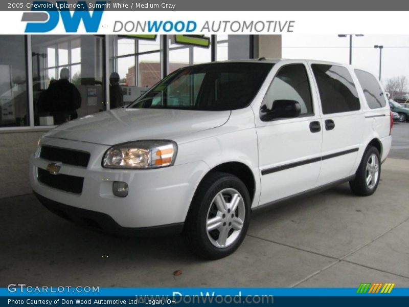 Summit White / Medium Gray 2005 Chevrolet Uplander