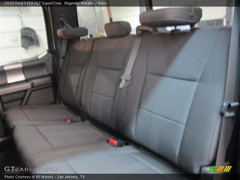 Magnetic Metallic / Black 2015 Ford F150 XLT SuperCrew