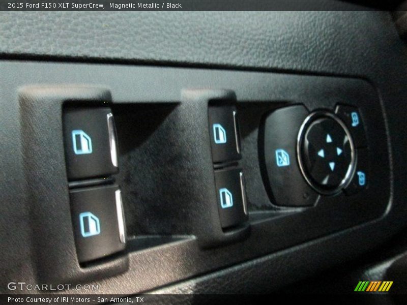 Magnetic Metallic / Black 2015 Ford F150 XLT SuperCrew