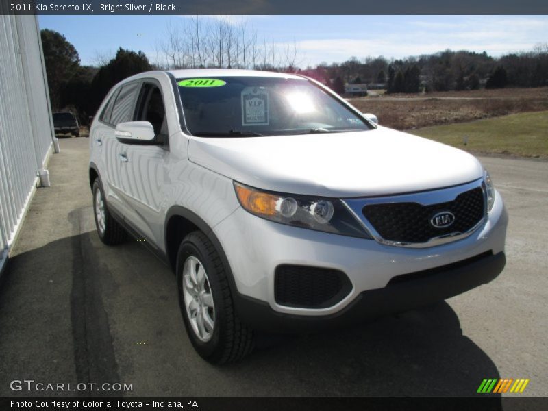 Bright Silver / Black 2011 Kia Sorento LX