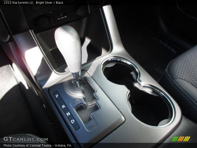 Bright Silver / Black 2011 Kia Sorento LX
