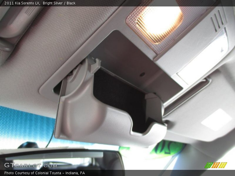 Bright Silver / Black 2011 Kia Sorento LX