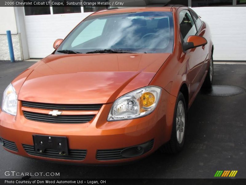 Sunburst Orange Metallic / Gray 2006 Chevrolet Cobalt LT Coupe