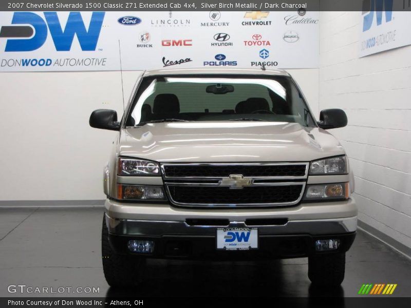 Silver Birch Metallic / Dark Charcoal 2007 Chevrolet Silverado 1500 Classic Z71 Extended Cab 4x4