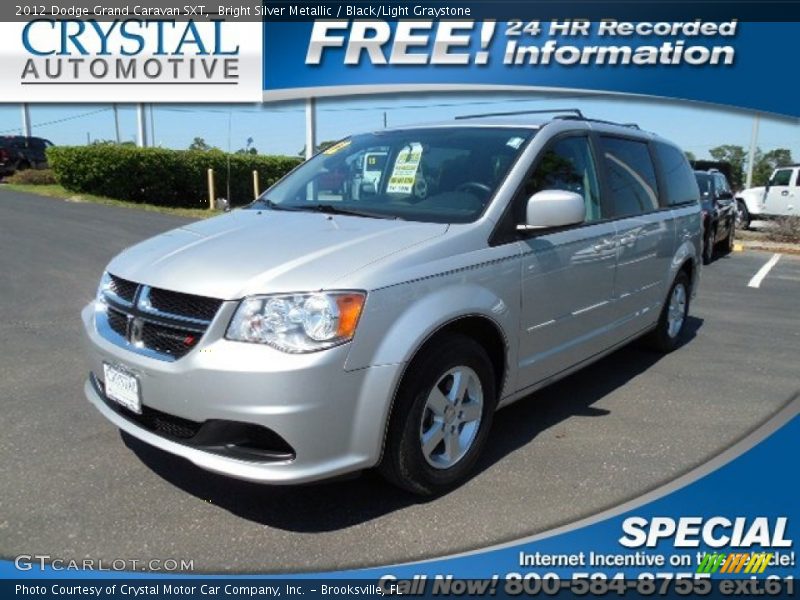 Bright Silver Metallic / Black/Light Graystone 2012 Dodge Grand Caravan SXT