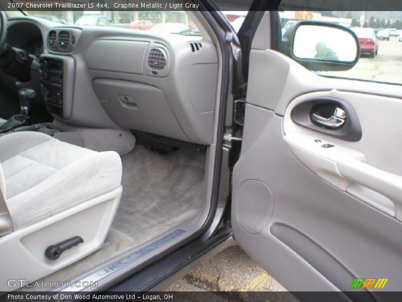 Graphite Metallic / Light Gray 2007 Chevrolet TrailBlazer LS 4x4