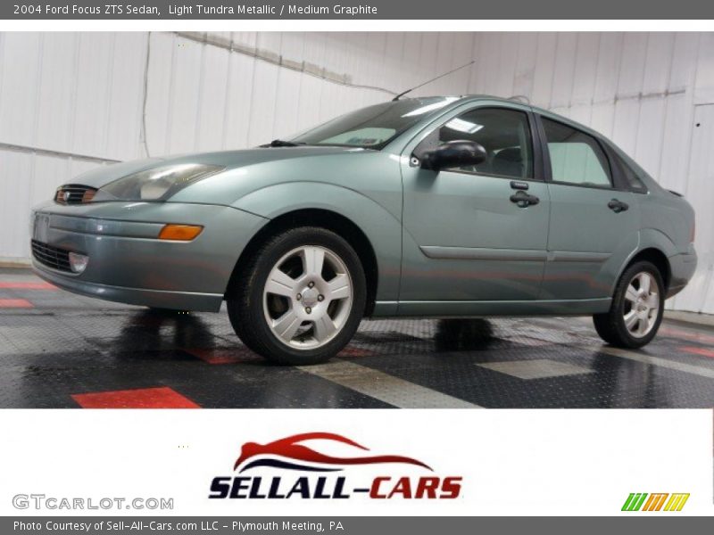 Light Tundra Metallic / Medium Graphite 2004 Ford Focus ZTS Sedan