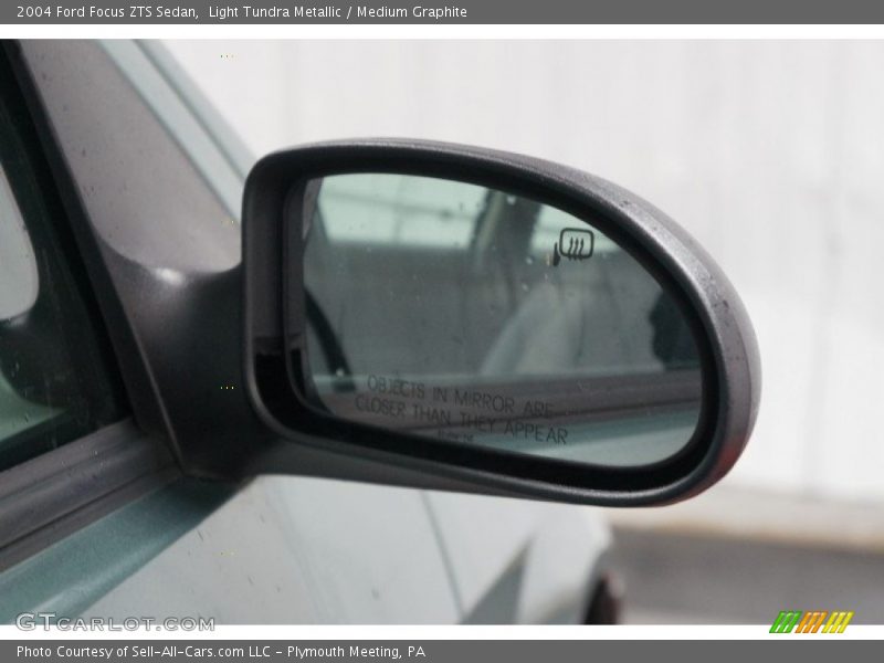 Light Tundra Metallic / Medium Graphite 2004 Ford Focus ZTS Sedan