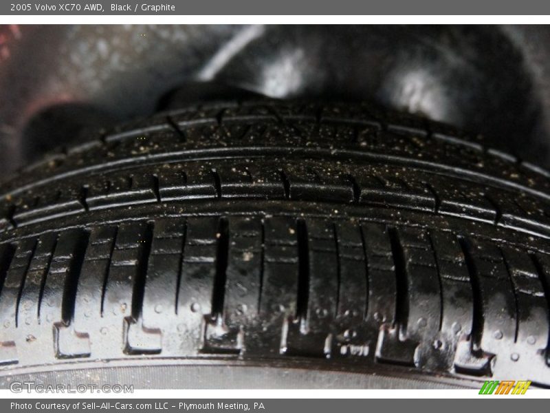 Black / Graphite 2005 Volvo XC70 AWD