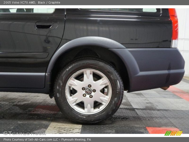 Black / Graphite 2005 Volvo XC70 AWD