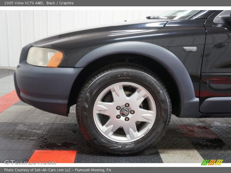 Black / Graphite 2005 Volvo XC70 AWD