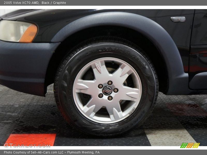 Black / Graphite 2005 Volvo XC70 AWD