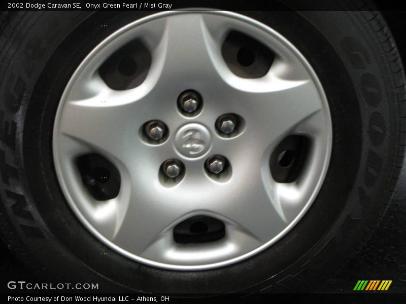 Onyx Green Pearl / Mist Gray 2002 Dodge Caravan SE