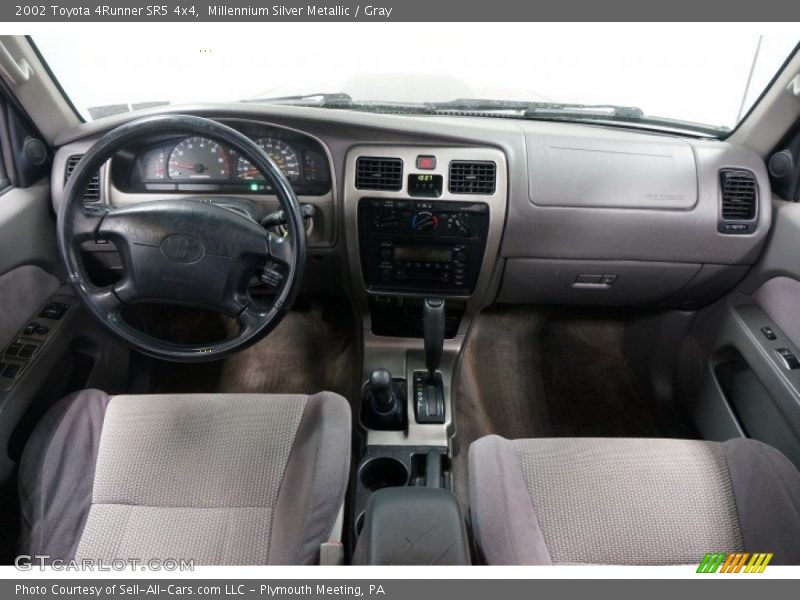 Millennium Silver Metallic / Gray 2002 Toyota 4Runner SR5 4x4