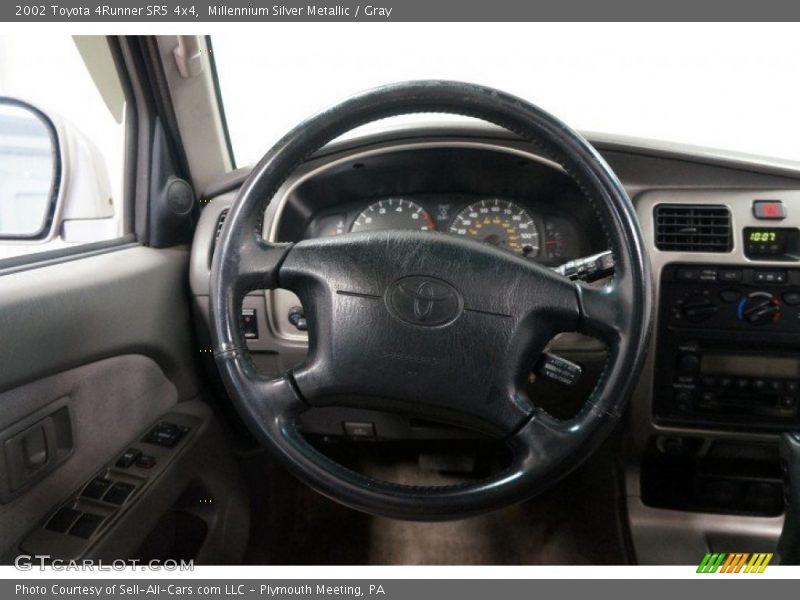 Millennium Silver Metallic / Gray 2002 Toyota 4Runner SR5 4x4