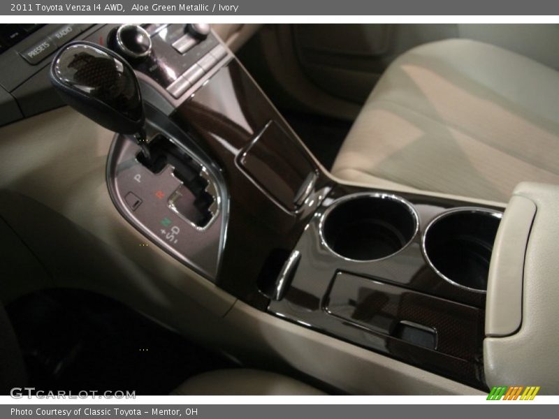 Aloe Green Metallic / Ivory 2011 Toyota Venza I4 AWD