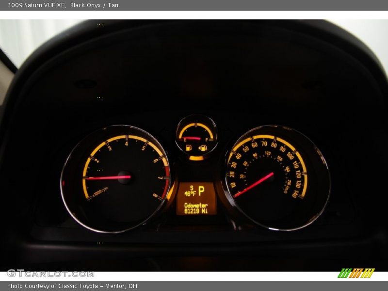 Black Onyx / Tan 2009 Saturn VUE XE