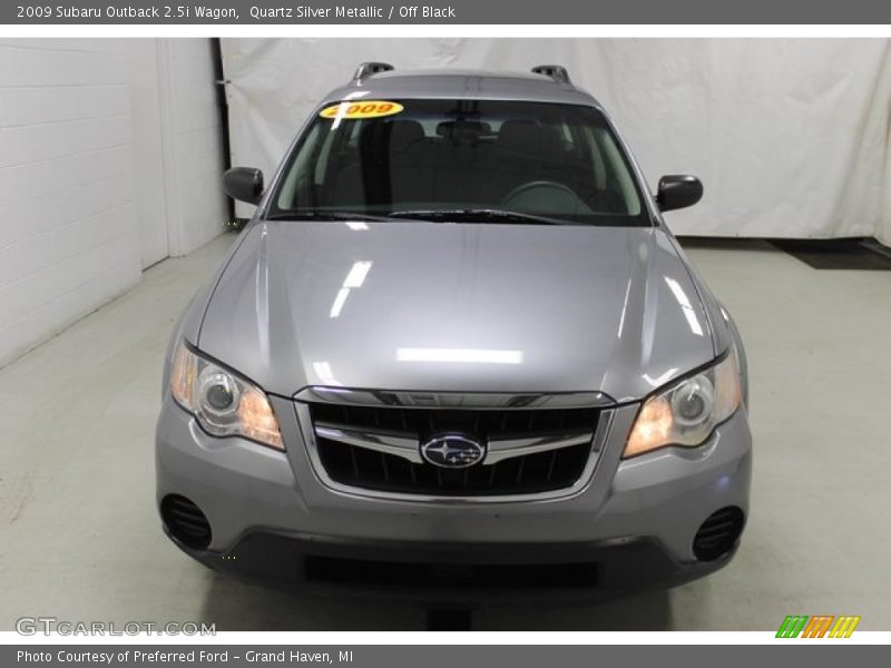 Quartz Silver Metallic / Off Black 2009 Subaru Outback 2.5i Wagon