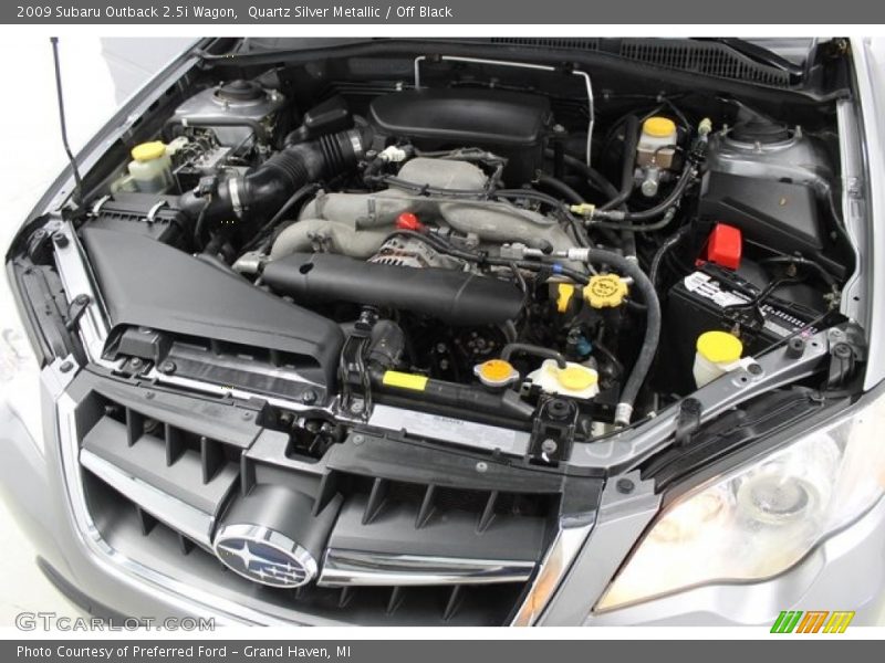 Quartz Silver Metallic / Off Black 2009 Subaru Outback 2.5i Wagon
