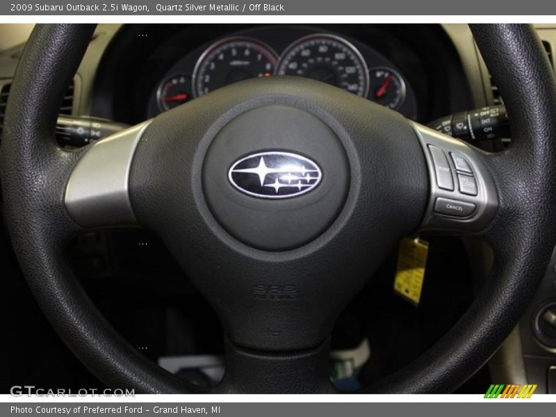 Quartz Silver Metallic / Off Black 2009 Subaru Outback 2.5i Wagon