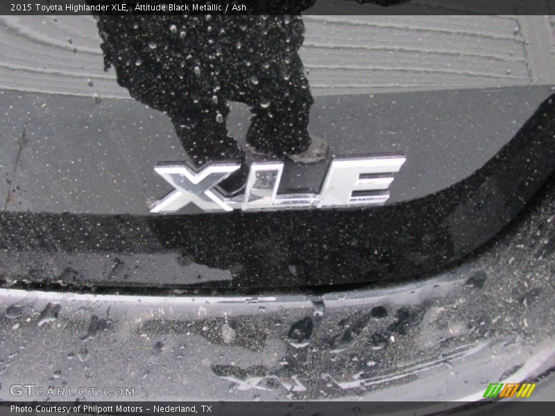 Attitude Black Metallic / Ash 2015 Toyota Highlander XLE