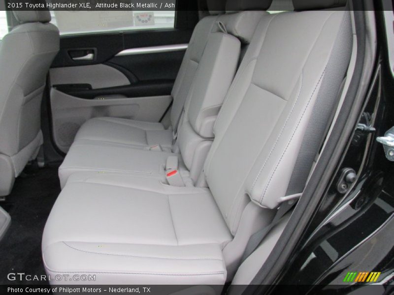 Attitude Black Metallic / Ash 2015 Toyota Highlander XLE