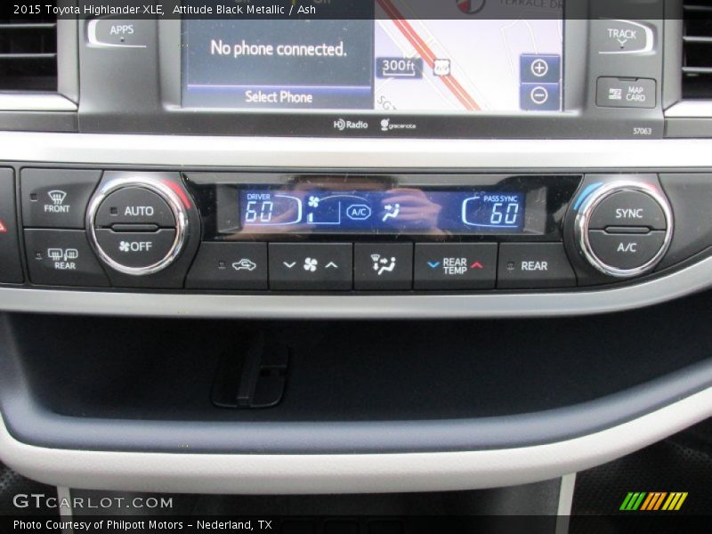Attitude Black Metallic / Ash 2015 Toyota Highlander XLE