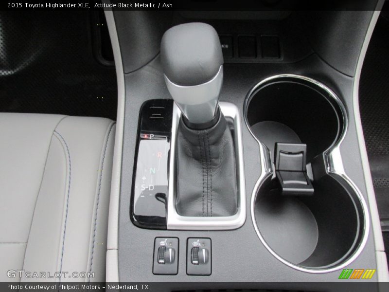 Attitude Black Metallic / Ash 2015 Toyota Highlander XLE