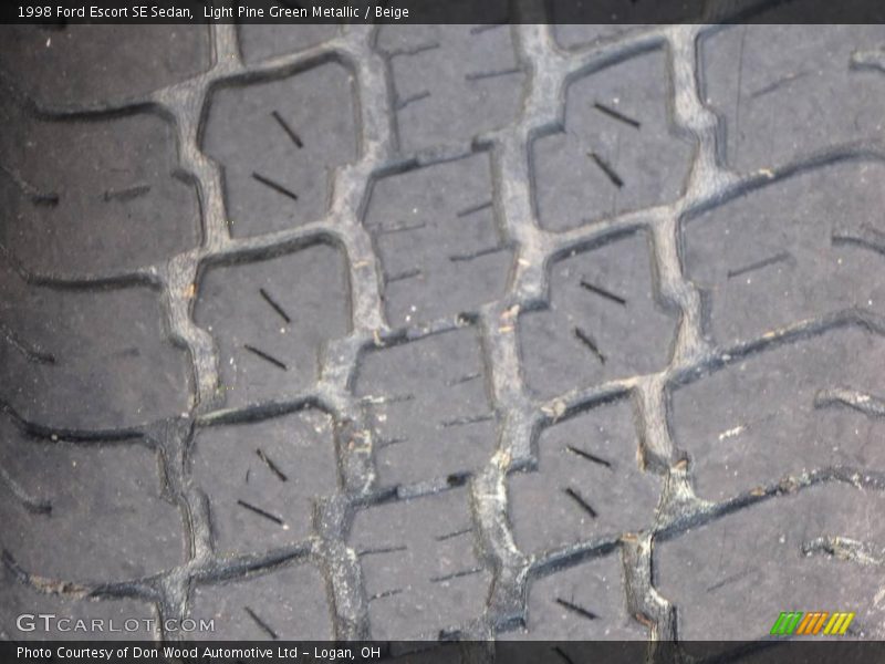 Light Pine Green Metallic / Beige 1998 Ford Escort SE Sedan