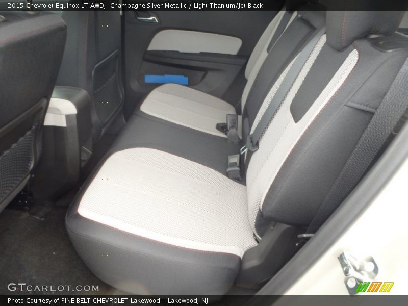 Champagne Silver Metallic / Light Titanium/Jet Black 2015 Chevrolet Equinox LT AWD