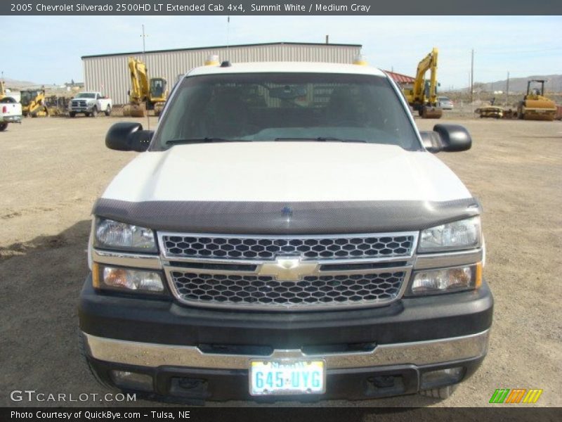 Summit White / Medium Gray 2005 Chevrolet Silverado 2500HD LT Extended Cab 4x4