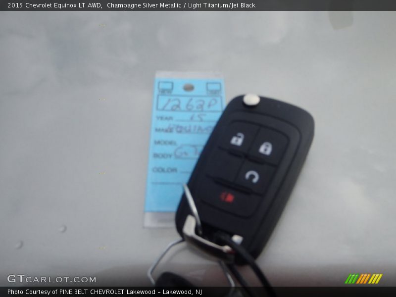 Champagne Silver Metallic / Light Titanium/Jet Black 2015 Chevrolet Equinox LT AWD