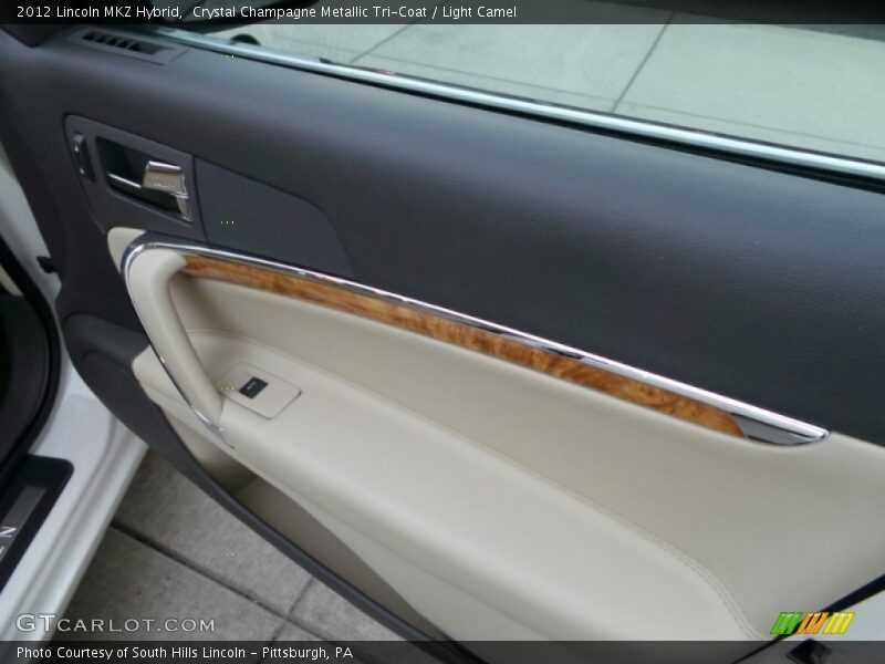 Crystal Champagne Metallic Tri-Coat / Light Camel 2012 Lincoln MKZ Hybrid