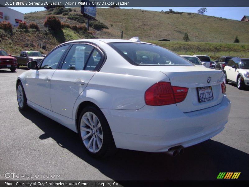 Alpine White / Gray Dakota Leather 2011 BMW 3 Series 328i Sedan