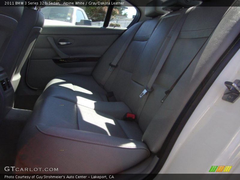 Alpine White / Gray Dakota Leather 2011 BMW 3 Series 328i Sedan