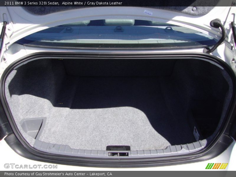 Alpine White / Gray Dakota Leather 2011 BMW 3 Series 328i Sedan
