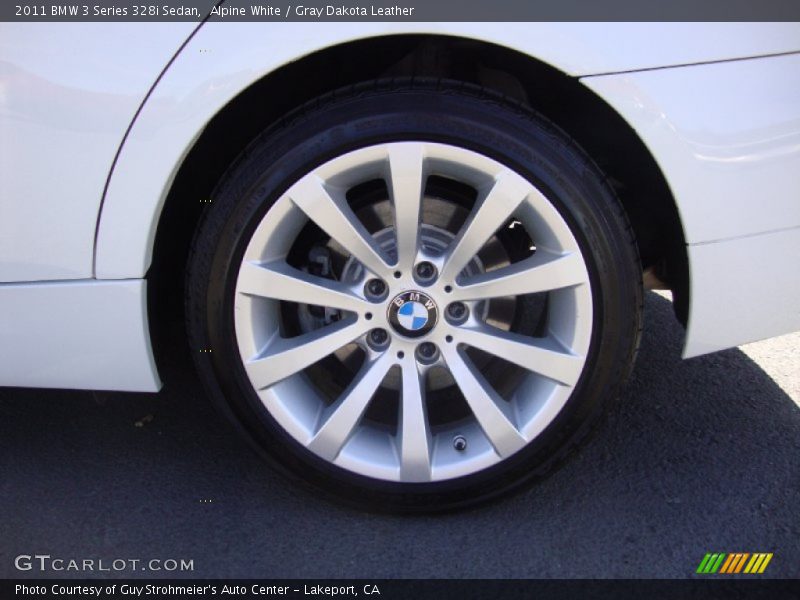 Alpine White / Gray Dakota Leather 2011 BMW 3 Series 328i Sedan