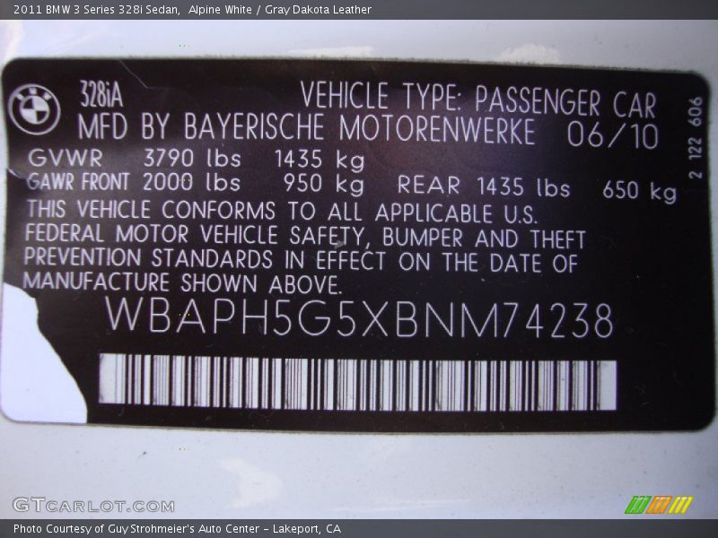 Alpine White / Gray Dakota Leather 2011 BMW 3 Series 328i Sedan