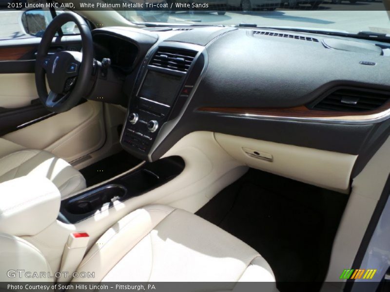 White Platinum Metallic Tri-coat / White Sands 2015 Lincoln MKC AWD