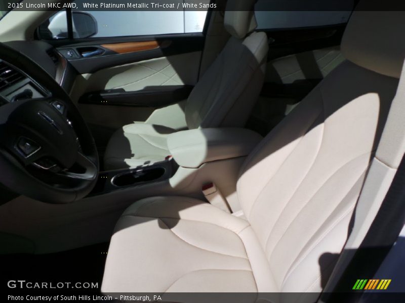 White Platinum Metallic Tri-coat / White Sands 2015 Lincoln MKC AWD