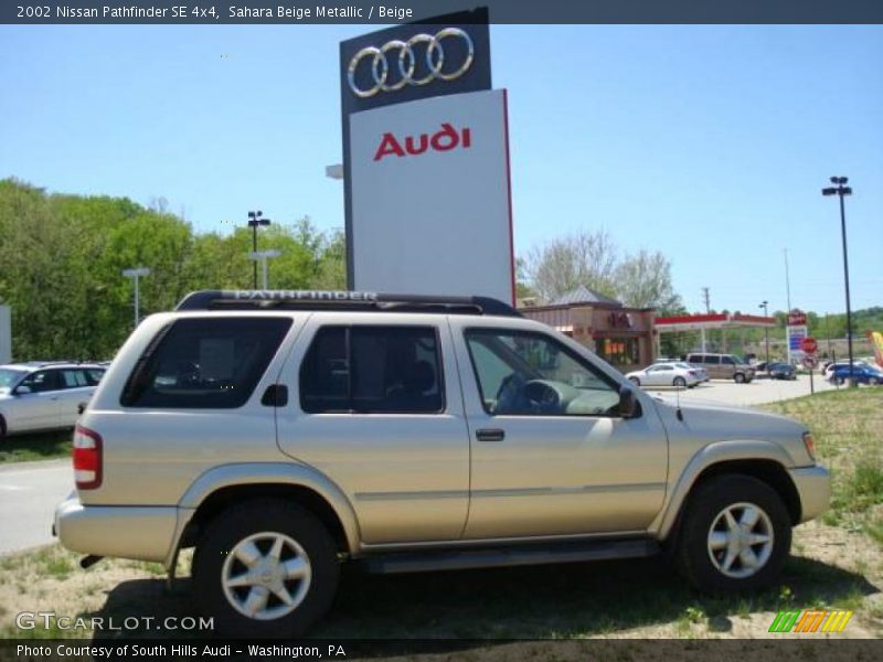 Sahara Beige Metallic / Beige 2002 Nissan Pathfinder SE 4x4