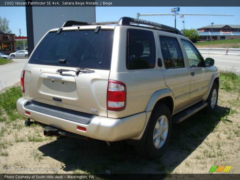 Sahara Beige Metallic / Beige 2002 Nissan Pathfinder SE 4x4
